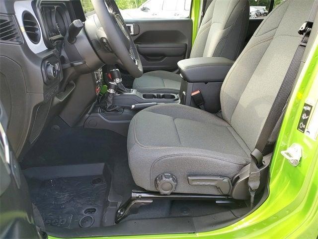new 2025 Jeep Wrangler car