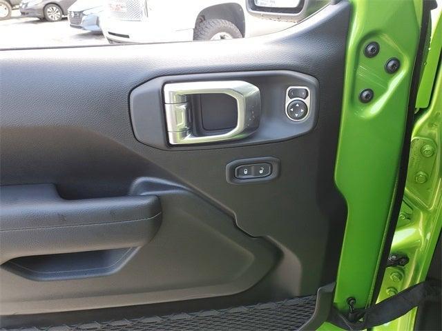 new 2025 Jeep Wrangler car