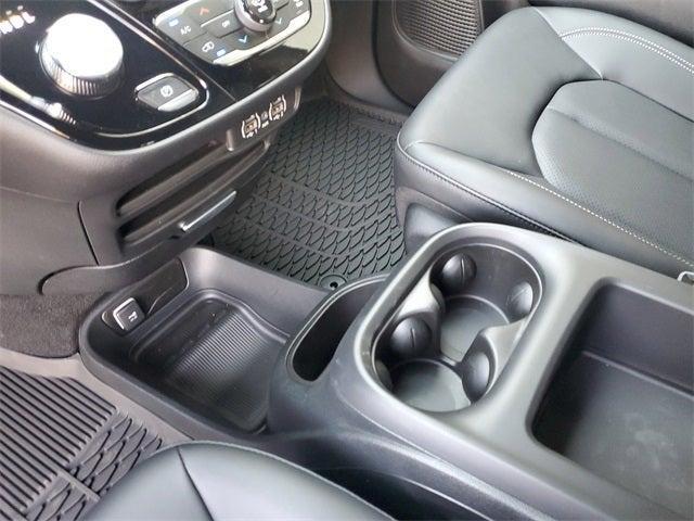 new 2025 Chrysler Voyager car, priced at $39,308