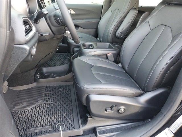 new 2025 Chrysler Voyager car, priced at $39,308