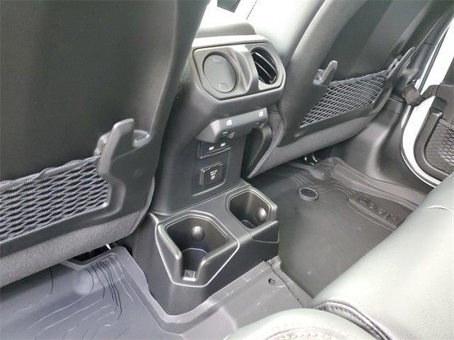 new 2025 Jeep Gladiator car, priced at $47,972