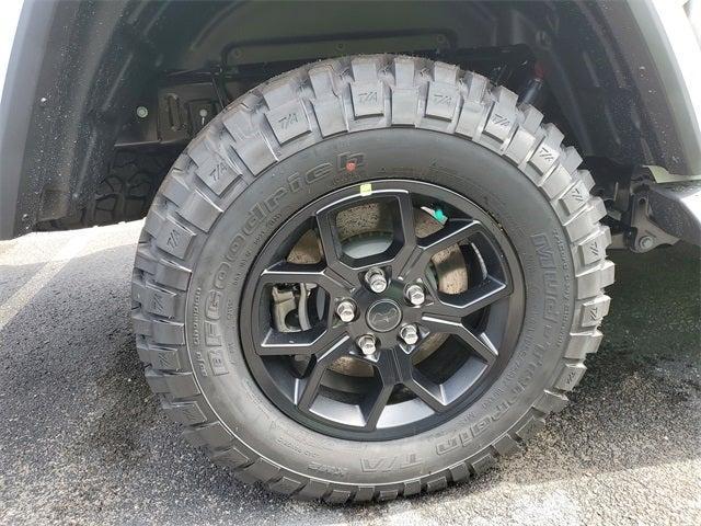 new 2025 Jeep Gladiator car, priced at $47,972