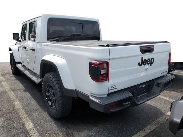 new 2025 Jeep Gladiator car, priced at $47,972