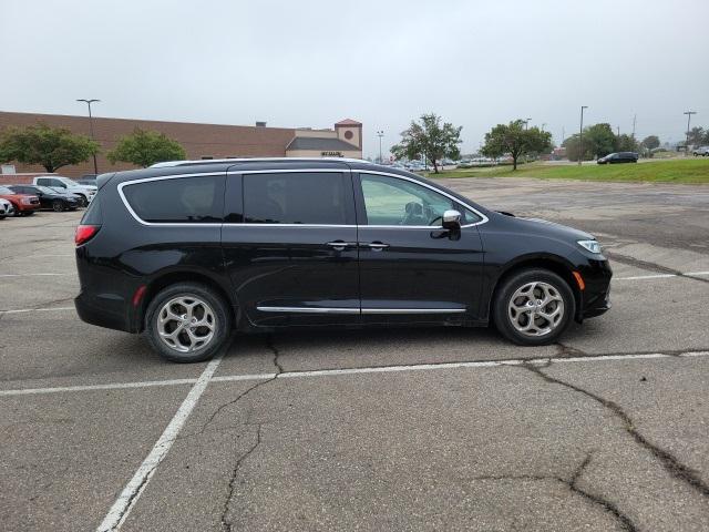 used 2021 Chrysler Pacifica car, priced at $35,418