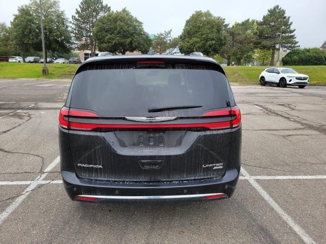 used 2021 Chrysler Pacifica car, priced at $35,418