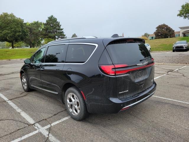 used 2021 Chrysler Pacifica car, priced at $35,418