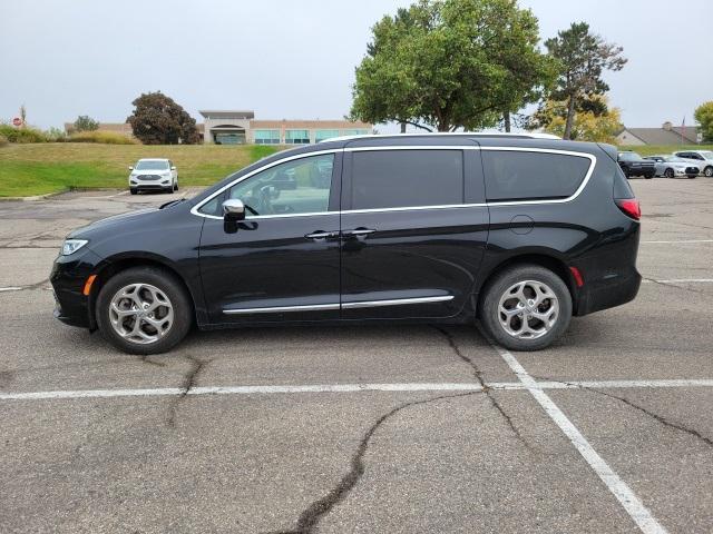 used 2021 Chrysler Pacifica car, priced at $35,418