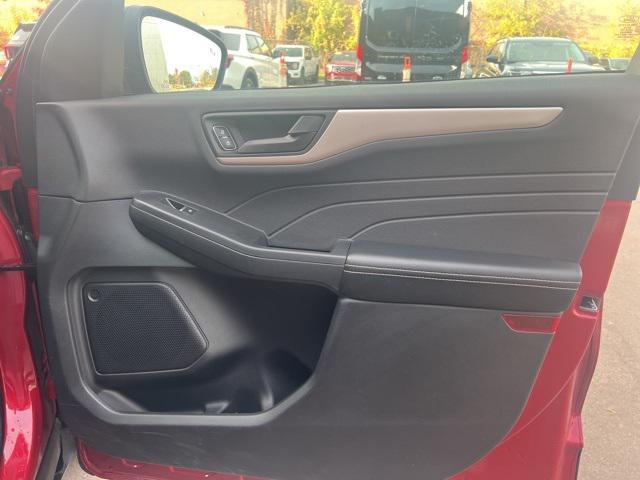 used 2022 Ford Escape car, priced at $19,937