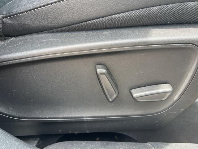 used 2022 Ford Escape car, priced at $24,921