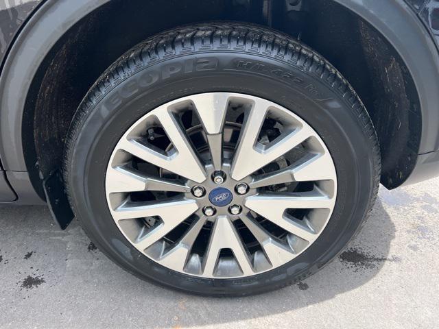 used 2022 Ford Escape car, priced at $24,921