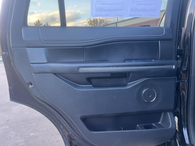 used 2023 Ford Expedition car, priced at $43,640