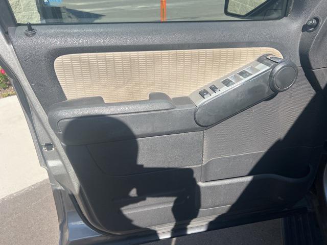 used 2008 Mercury Mountaineer car, priced at $4,565