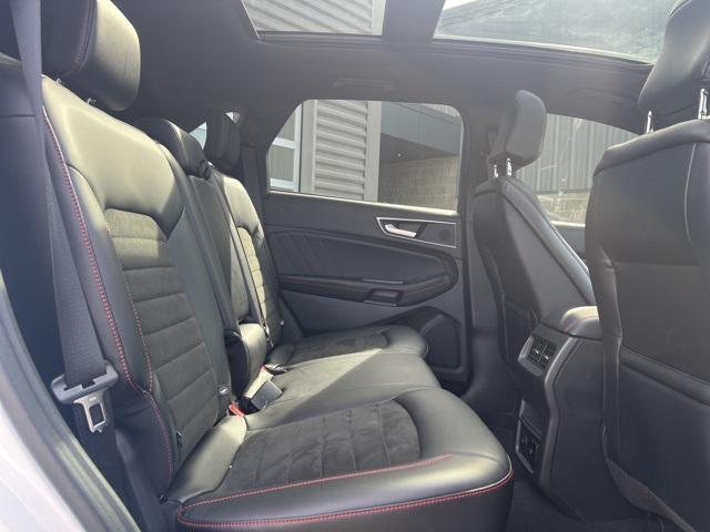 used 2024 Ford Edge car, priced at $35,298
