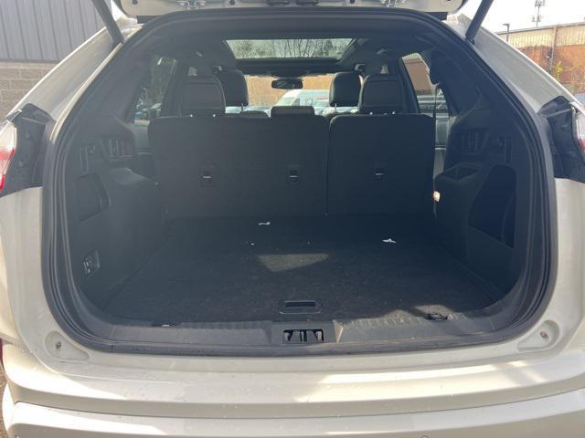 used 2024 Ford Edge car, priced at $35,298