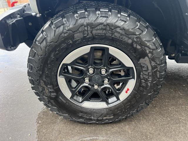 used 2020 Jeep Wrangler Unlimited car, priced at $32,701