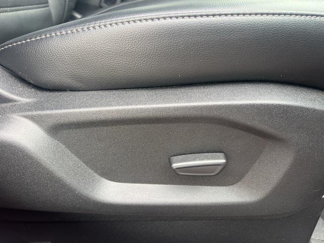 used 2023 Ford Edge car, priced at $27,376