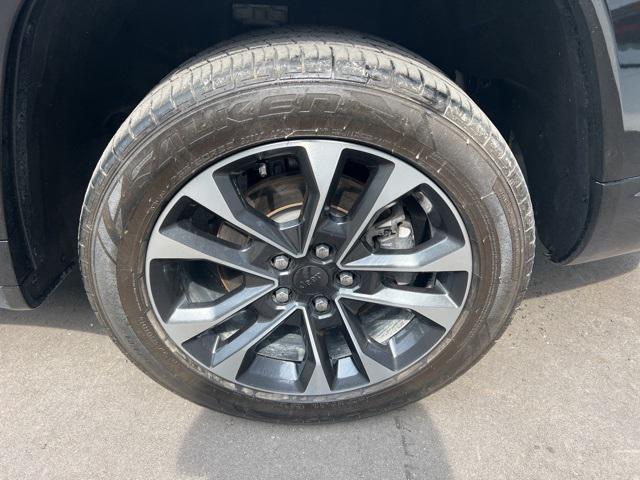 used 2022 Jeep Grand Cherokee L car, priced at $30,512