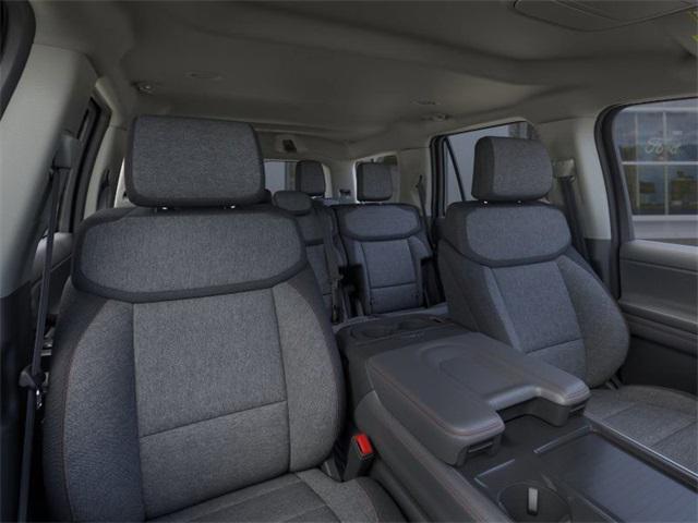 new 2025 Ford Expedition car, priced at $60,643
