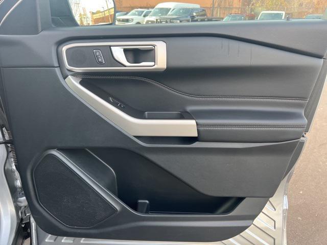 used 2023 Ford Explorer car, priced at $27,416