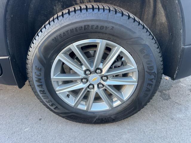 used 2023 Chevrolet Traverse car, priced at $27,902