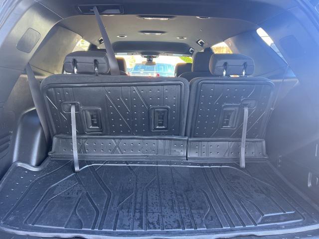 used 2023 Chevrolet Traverse car, priced at $27,902