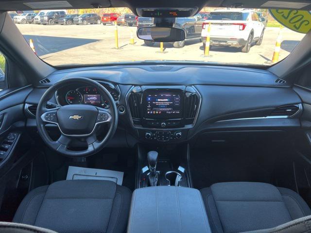 used 2023 Chevrolet Traverse car, priced at $27,902