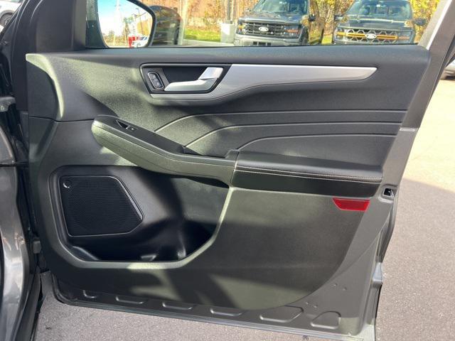 used 2023 Ford Escape car, priced at $28,504