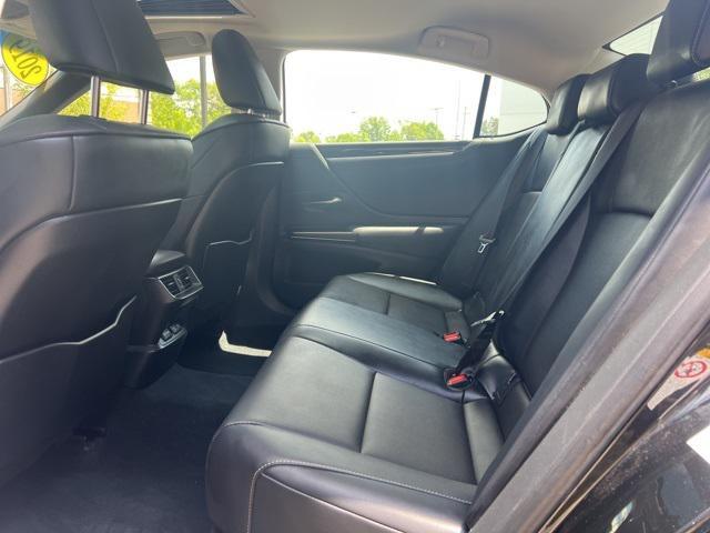 used 2019 Lexus ES 350 car, priced at $27,746