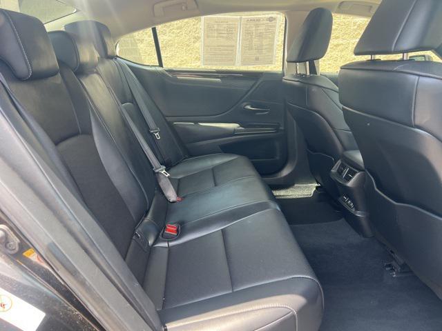 used 2019 Lexus ES 350 car, priced at $27,746