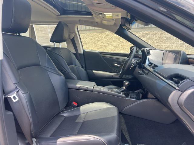 used 2019 Lexus ES 350 car, priced at $27,746