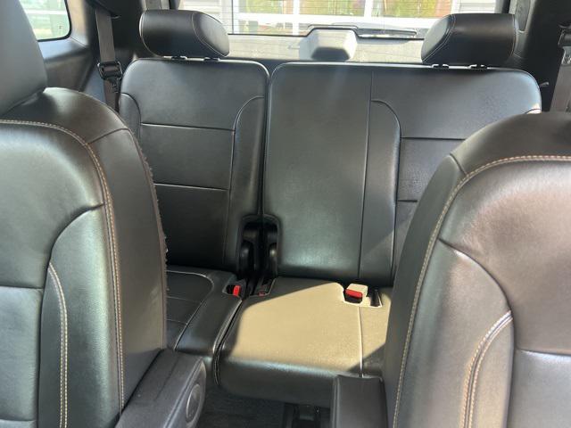 used 2019 Chevrolet Traverse car, priced at $18,447