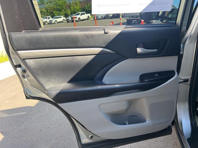 used 2019 Toyota Highlander car, priced at $24,858