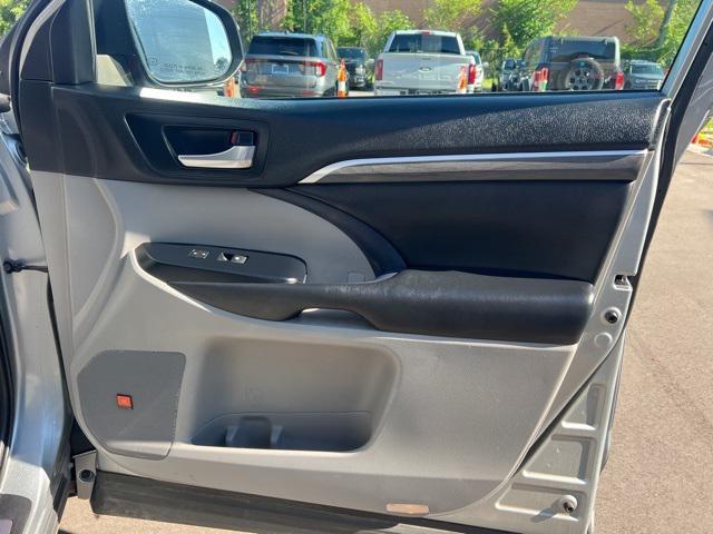 used 2019 Toyota Highlander car, priced at $24,858