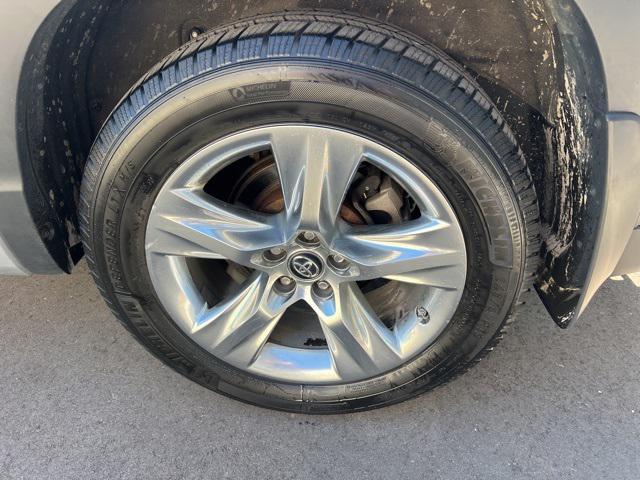 used 2019 Toyota Highlander car, priced at $24,858