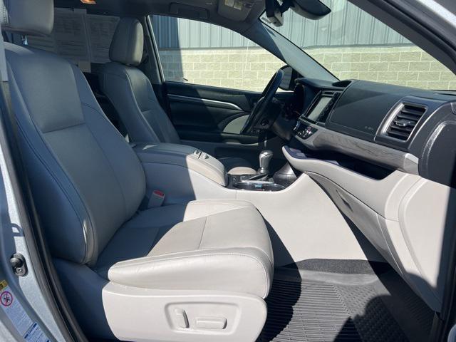 used 2019 Toyota Highlander car, priced at $24,858