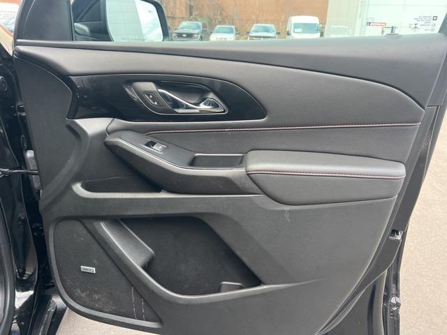 used 2023 Chevrolet Traverse car, priced at $37,360