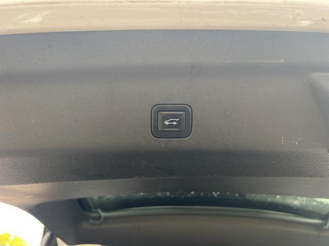 used 2023 GMC Yukon XL car, priced at $58,874
