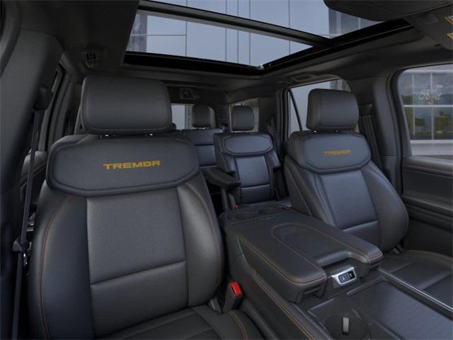 new 2025 Ford Expedition car, priced at $76,538