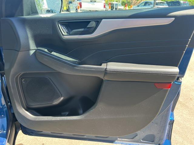 used 2022 Ford Escape car, priced at $20,824