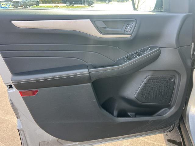 used 2022 Ford Escape car, priced at $12,952