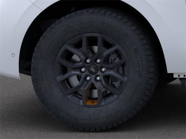 new 2025 Ford Expedition car, priced at $76,904