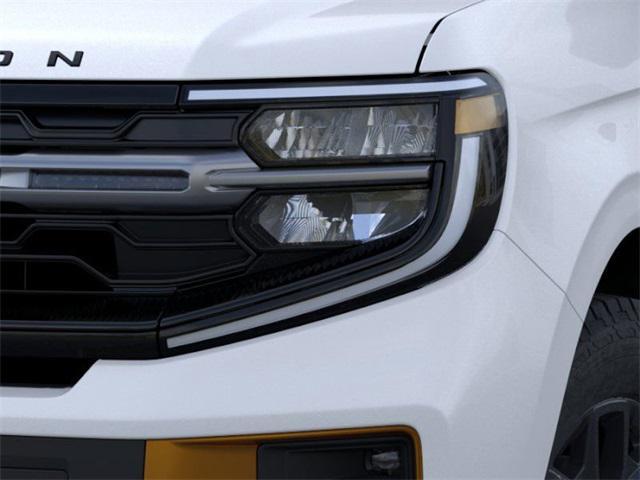 new 2025 Ford Expedition car, priced at $76,904