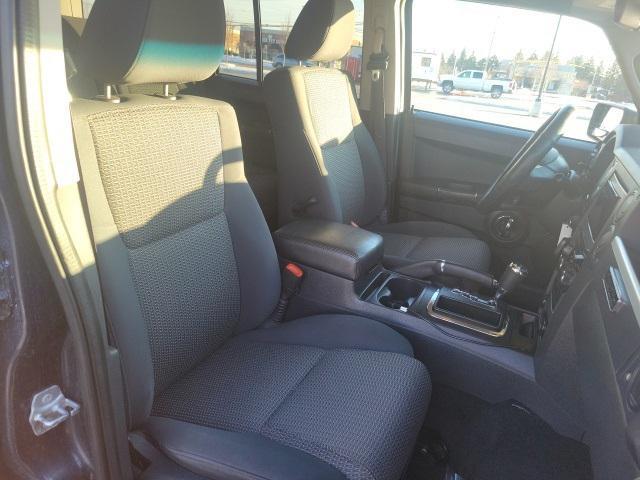 used 2010 Jeep Commander car, priced at $7,525