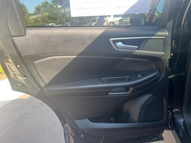 used 2024 Ford Edge car, priced at $29,569