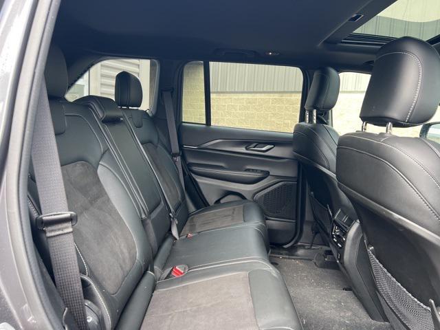 used 2023 Jeep Grand Cherokee car, priced at $34,789