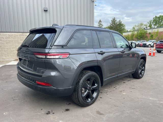 used 2023 Jeep Grand Cherokee car, priced at $34,789