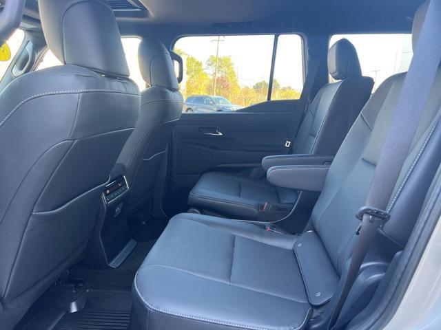 used 2025 Lexus GX 550 car, priced at $83,378