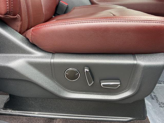 used 2023 Ford Expedition car, priced at $49,732