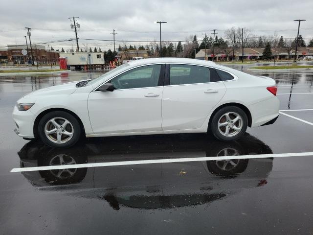 used 2016 Chevrolet Malibu car, priced at $9,482