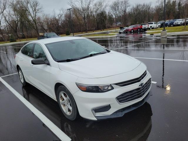 used 2016 Chevrolet Malibu car, priced at $9,482